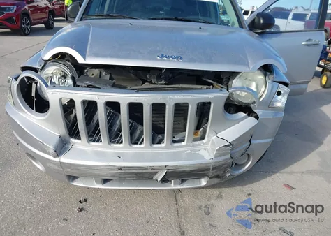 2010 Jeep Compass Sport from USA, damaged, VIN 1J4NT4FB8AD558308